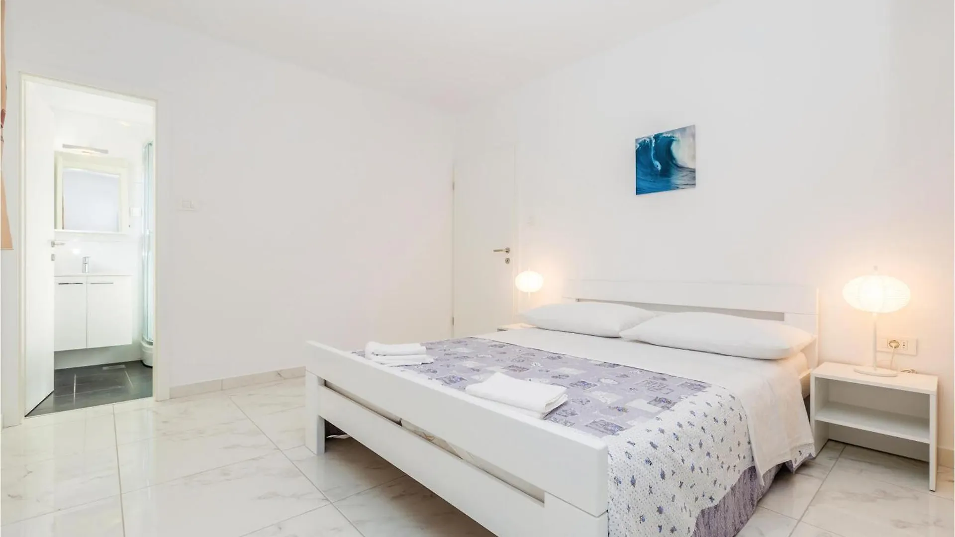 Stunning Home In Linardici With Wifi