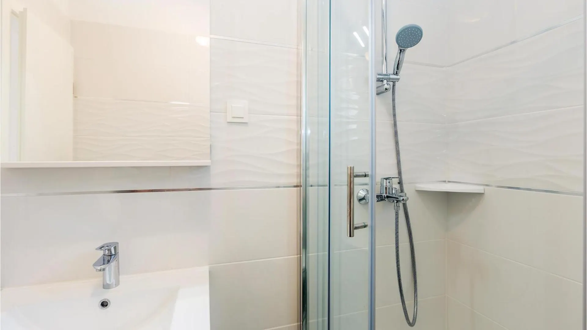 度假居 Stunning Home In Linardici With Wifi 克罗地亚