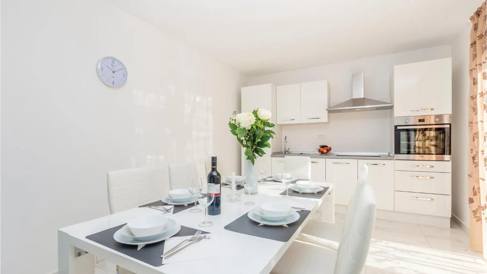 Stunning Home In Linardici With Wifi 0*,  克罗地亚