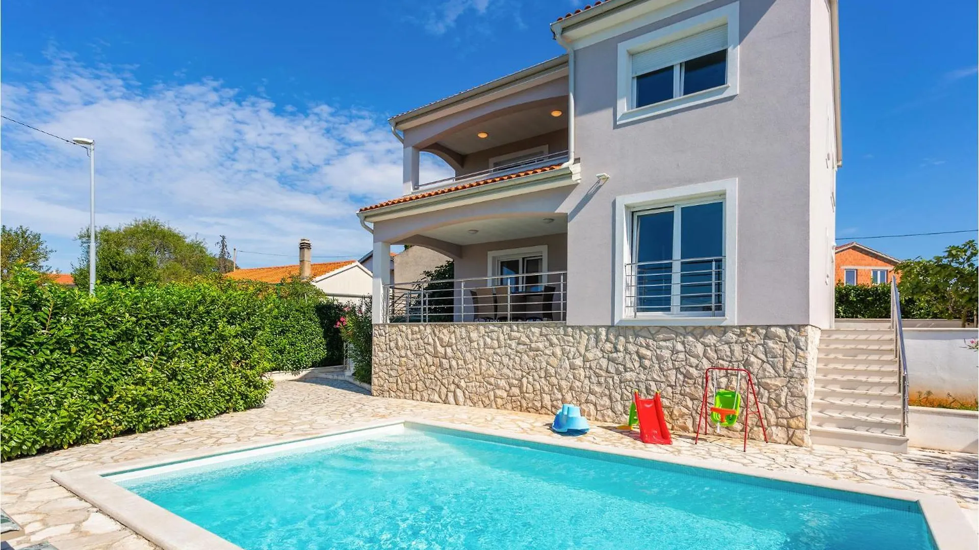 Stunning Home In Linardici With Wifi联系方式